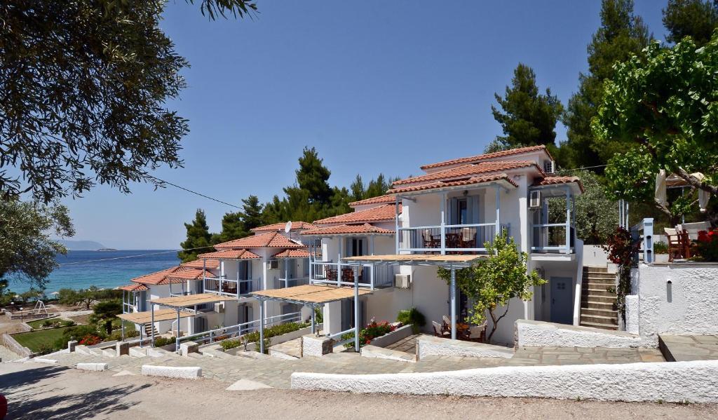 Milia Beach Apartments Paralia Milia Kültér fotó